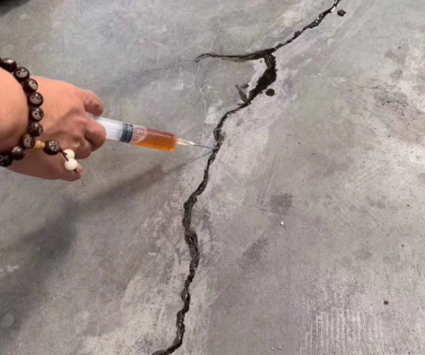 泾川混凝土裂缝修补技术详解​